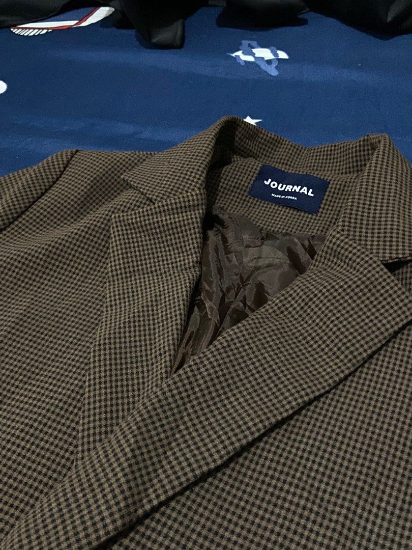Journal Korean Brand Coat (Category: Coats, Jackets and Outerwear) located in Davao. Submitted by _______nameless (Listing ID 1363397223, Image 3). Description: .