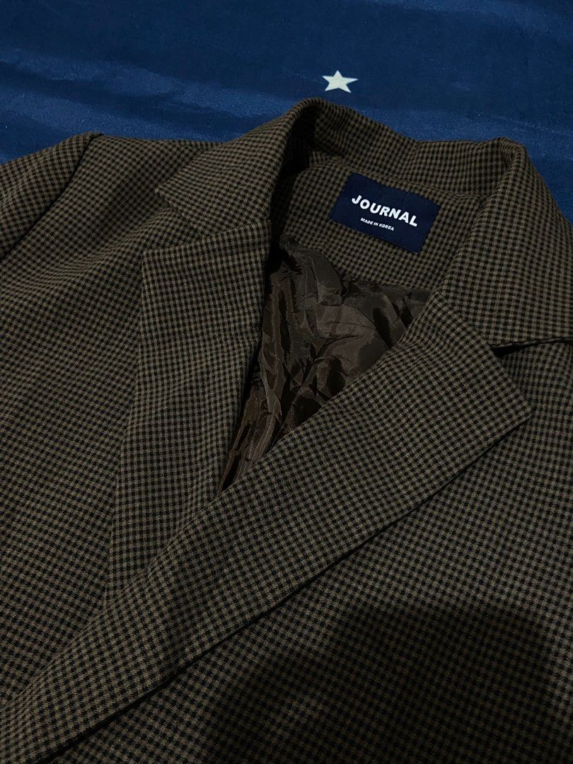 Journal Korean Brand Coat (Category: Coats, Jackets and Outerwear) located in Davao. Submitted by _______nameless (Listing ID 1363397223, Image 2). Description: .