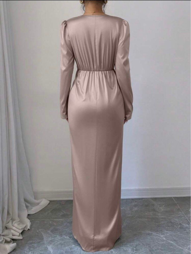 Khaki Long Gown (Category: Evening dresses & gowns) located in Zamboanga. Submitted by debdr (Listing ID 1363405121, Image 2). Description: Used only once.