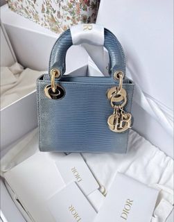 (Category: ) located in . Submitted by chicluxury (Listing ID 1363535265, Image 1). Description: .