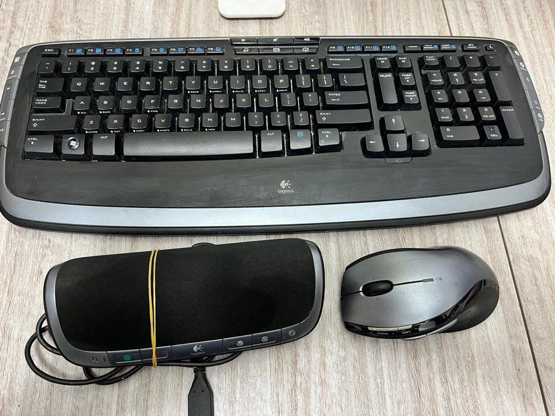 logitech （分類：電腦滑鼠及相關產品）位於 Hong Kong。 由 chan887 提交（商品編號 1363487150，圖片 3）。簡介： logitech mouse左鍵要稍微大力少少，其他正常，有使用痕跡，。