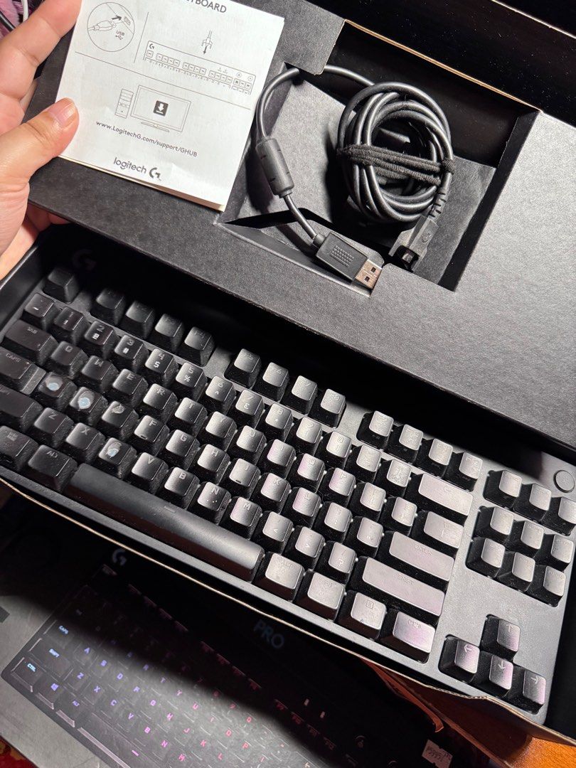 Logitech PRO X Keyboard (Category: Computer Keyboard) located in Dasmarinas. Submitted by yellybean (Listing ID 1363365350, Image 2). Description: In very good condition, except flaws shown in the pictures. No issue. All keys are working. RFS: Di na nagagamit nakatambak nalang.