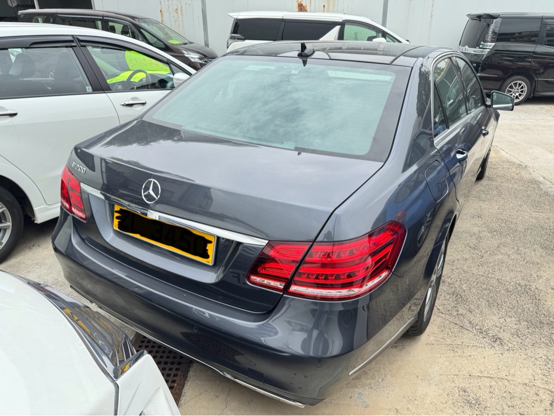 Mercedes-Benz E200 Facelift Premium Edition Auto62864837317635113