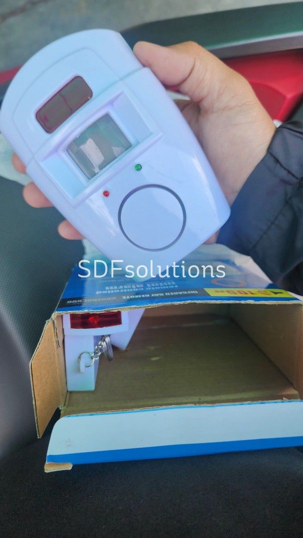 Mini motion alarm (Category: Audio, Video, Alarm and other Electronic Accessories) located in Manila. Submitted by sdfsolutions (Listing ID 1363403752, Image 2). Description: Wireless Remote Controlled Mini Alarm * w/ IR Infrared Motion Sensor Detector * 105dB Loud Siren Security Anti-Theft Tags: alarm motion motion alarm mini alarm.