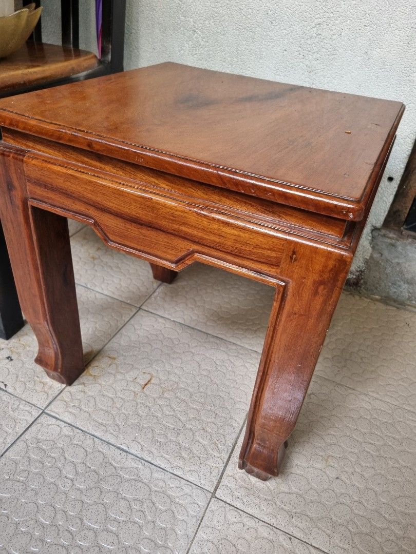 Narra solid side table (Category: Tables & Sets) located in Quezon City. Submitted by lzedes1492 (Listing ID 1363404789, Image 3). Description: solid narra makapal matibay makinis pwdeng sidetable sa bed or living room.