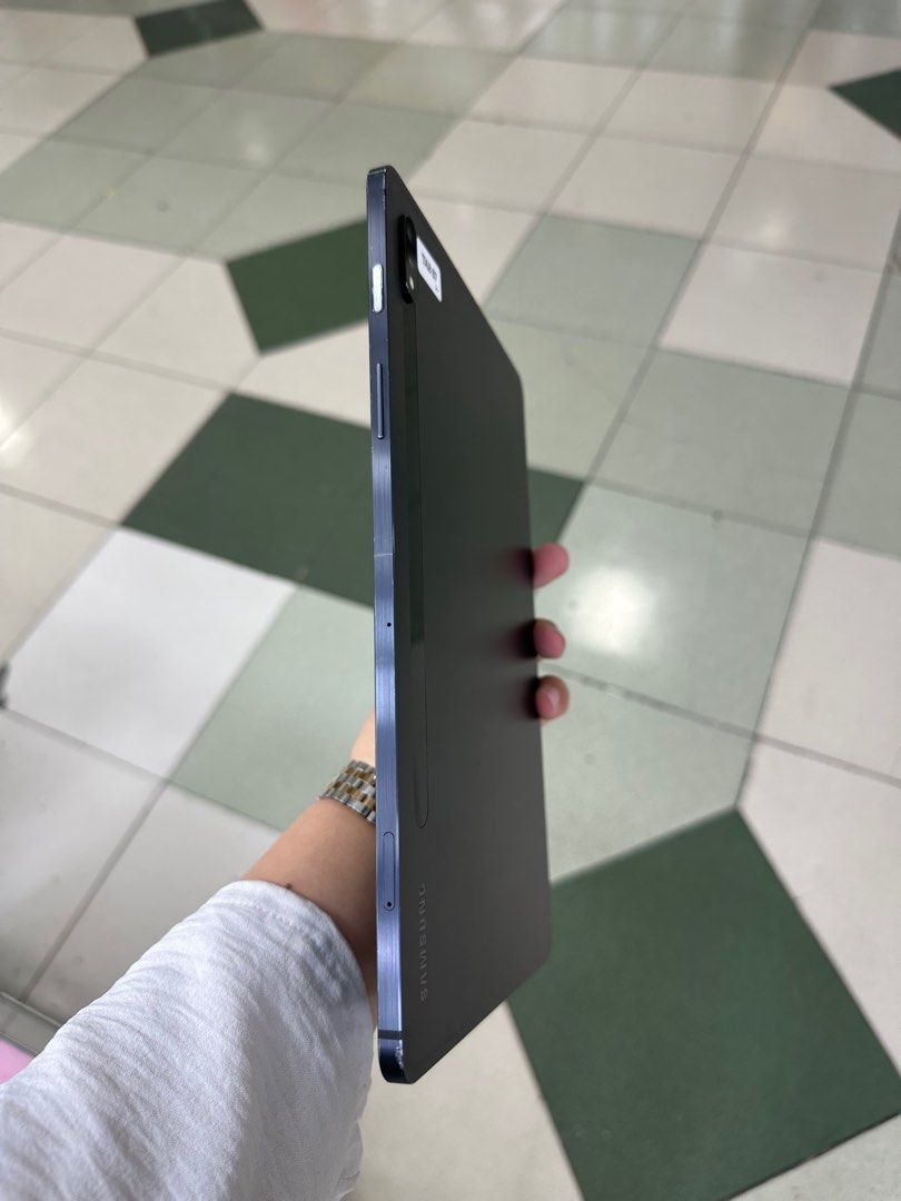 Samsung Tab S7 256gb Wifi No issue (Category: Laptops & Notebooks) located in San Juan City. Submitted by keannagadgetph (Listing ID 1363504939, Image 3). Description: Available Units for today's POST! Samsung Tab S7 / 256gb / Wifi / Good BATT - any colors available - good condition - 95% Makinis - good battery - no issue / repair ~ Accepting SWAP / TRADE IN / INSTALLMENT / BINTA UNIT ~ CASH ON DELIVERY METRO MANILA / LBC PAYMENT FIRST ~ Store lo