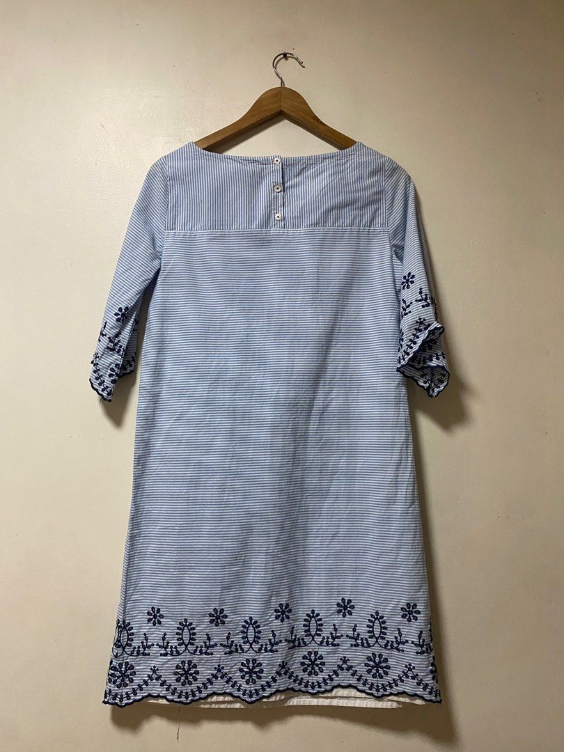 TOMMY HILFIGER dress (Category: Dresses) located in Antipolo. Submitted by bluesklues_812 (Listing ID 1363515976, Image 2). Description: used twice only. .