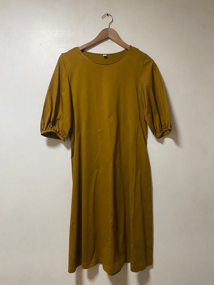 UNIQLO dress (Category: Dresses) located in Antipolo. Submitted by bluesklues_812 (Listing ID 1363515168, Image 1). Description: used twice only; good as new .