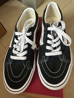 （分類：）位於 。 由 uthreestar 提交（商品編號 1363409187，圖片 1）。簡介： 。