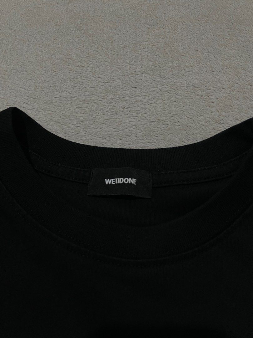 We11done Reflectorized (Category: Luxury Apparel) located in San Narciso. Submitted by brxxxxx (Listing ID 1363521668, Image 2). Description: •We11done Reflectorized shirt Size Large on tag 21.5 Width 29 Length Minimal crackprints No major flaws 9.3/10 Color & condition *Color may vary due to lighting.