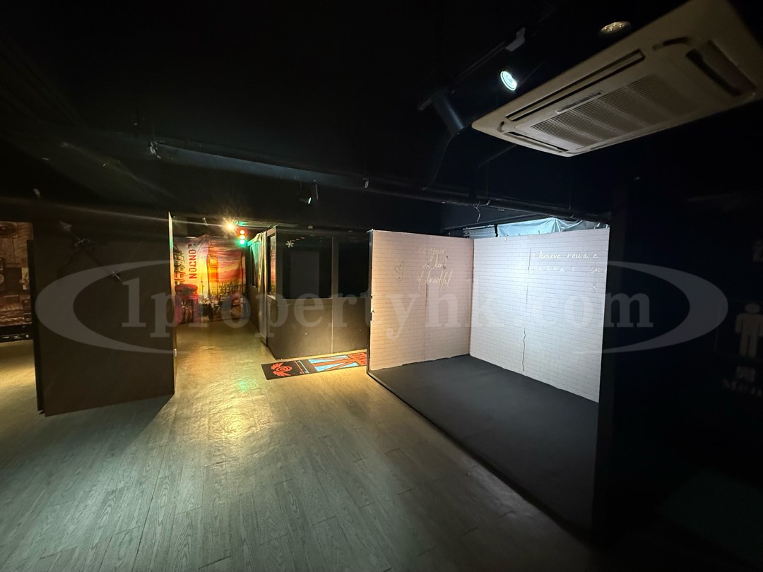 ⬆️ Kwun Tong 🔋 Shing Wan Industrial Building 🔋 2,412 sq.ft., fully furnished, party room layout, no transfer fee63437993579777114