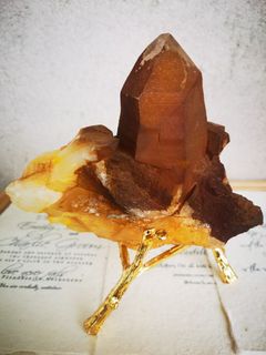 哈休比紅皮黃金喜馬水晶 (收藏級稀有紅皮) 730g64194033276801110