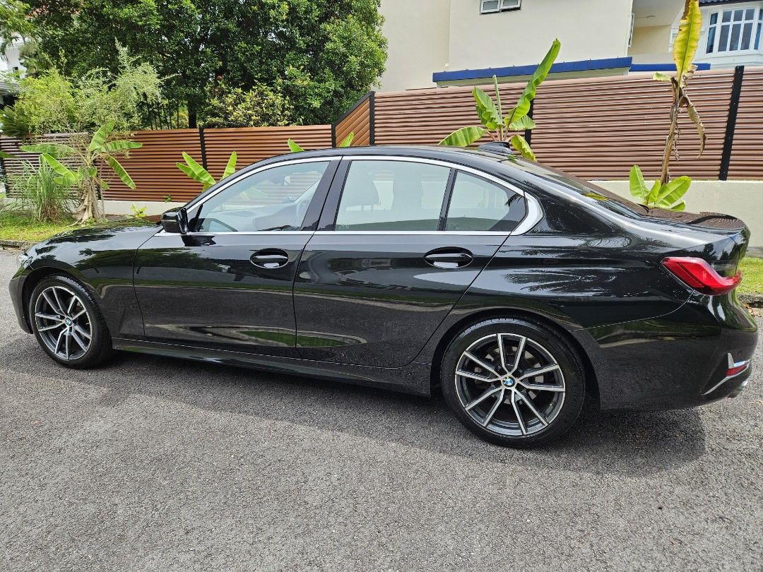 BMW 3 Series Sedan 320i Highline (A) (Category: Used Cars) located in Singapore. Submitted by kelvin1971 (Listing ID 1363604661, Image 3). Description: BMW G20 4 inline 2.0L engine with 184bhp, front auto seats with driver memory, LED headlights, auto climate control. I-drive with GPS , cruise control with brake function, auto rain & light sensors, PDC with rear camera. Fully maintained by agent. Low mileage done. Always Parked under shelter. Vie