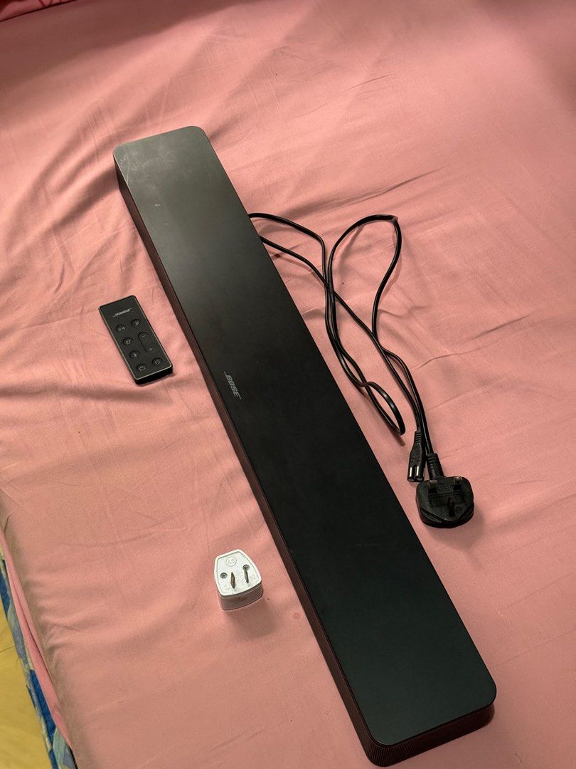 BOSE SMART SOUNDBAR 300 (Category: Soundbars, Speakers & Amplifiers) located in Bacoor. Submitted by jiricu1 (Listing ID 1363581648, Image 1). Description: Inclusions - Power cord - Adaptor - Remote Rfs: upgrade to floor standing speakers.