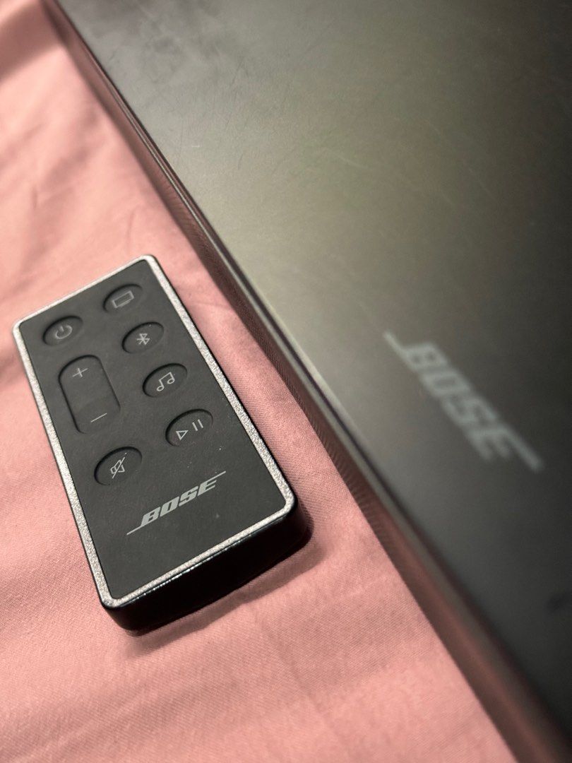 BOSE SMART SOUNDBAR 300 (Category: Soundbars, Speakers & Amplifiers) located in Bacoor. Submitted by jiricu1 (Listing ID 1363581648, Image 2). Description: Inclusions - Power cord - Adaptor - Remote Rfs: upgrade to floor standing speakers.