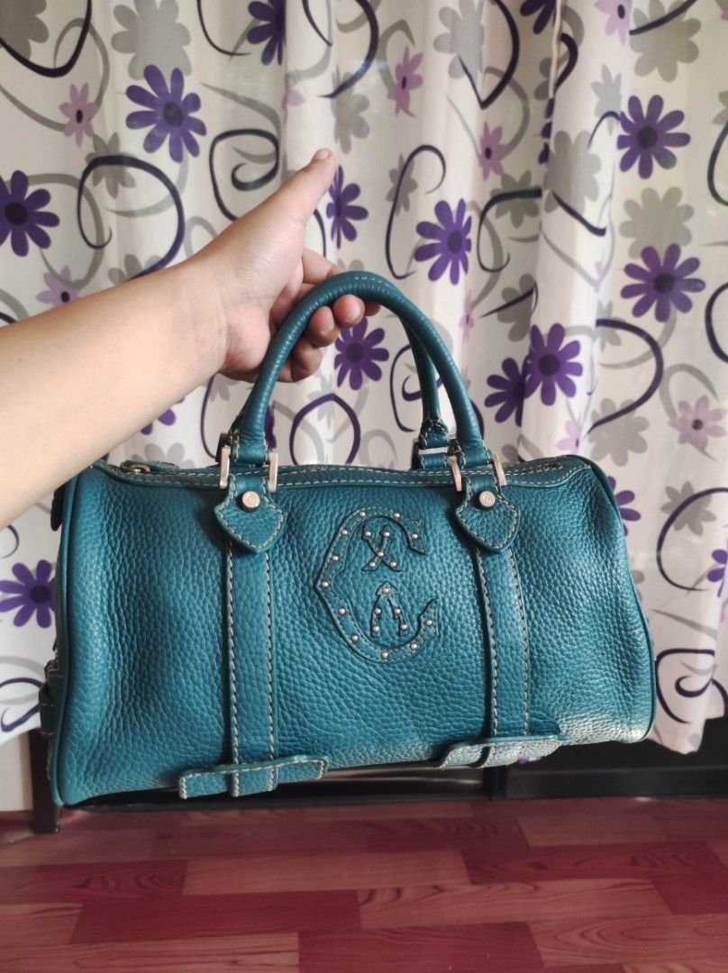 Charriol Doctors bag genuine leather (Category: Luxury Bags & Wallets) located in Zamboanga. Submitted by Clairey03 (Listing ID 1363536665, Image 1). Description: rare bag minimal rubs at the back.