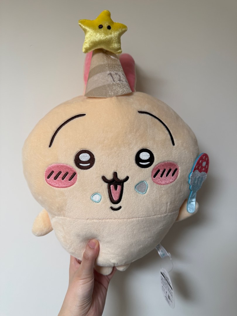 Chiikawa usagi 生日兔 日本景品公仔, 興趣及遊戲, 玩具 & 遊戲類 - Carousell