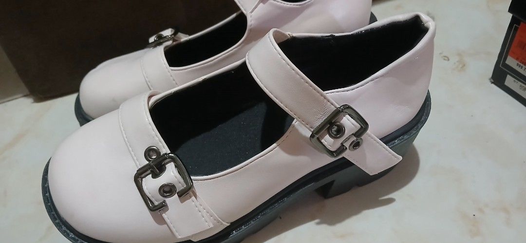 Chunky Heel Platform Buckle Mary Jane (Category: Wedges) located in Pasig City. Submitted by classica2 (Listing ID 1363695896, Image 1). Description: loc Karangalan Village Manggahan Pasig.