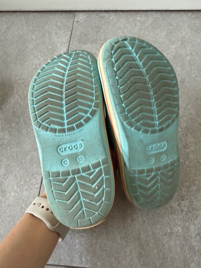 Crocs (Category: Babies & Kids Fashion) located in Paranaque City. Submitted by rymss (Listing ID 1363588361, Image 3). Description: .