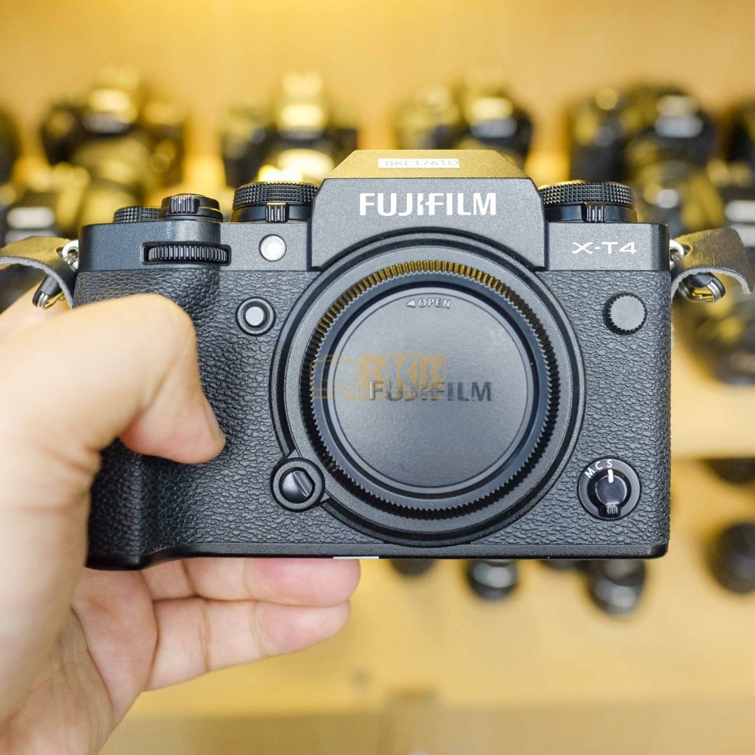 Fujifilm XT4 Body Only Hitam Fullset, Fotografi di Carousell