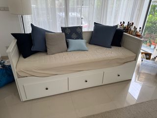 (Category: ) located in . Submitted by sophjok (Listing ID 1363554564, Image 1). Description: .