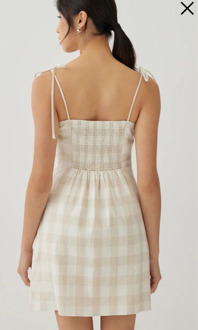 Love Bonito Gingham Mini Dress (Category: Dresses) located in Makati City. Submitted by laract (Listing ID 1363670650, Image 3). Description: Size XS.