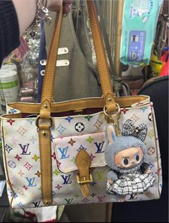 （分類：）位於 。 由 yan11111 提交（商品編號 1363567192，圖片 1）。簡介： 。