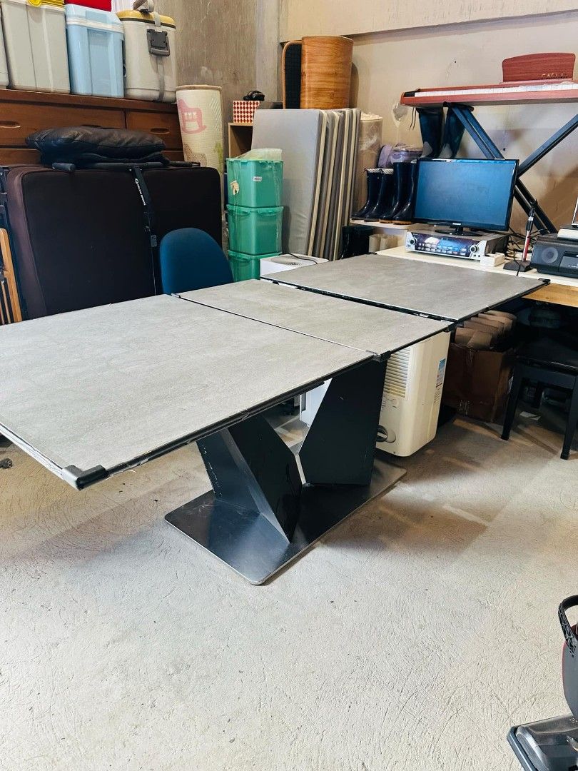 Modern Table (Category: Tables & Sets) located in Bulacan. Submitted by mysticdeer.6d7f47 (Listing ID 1363541731, Image 3). Description: 8-10 Seater Dining Table Glass/Marble Top Expandable Metal Base.
