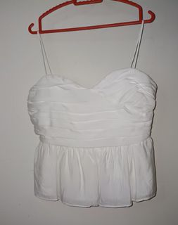 (Category: ) located in . Submitted by yippeepreloved (Listing ID 1363681430, Image 1). Description: .