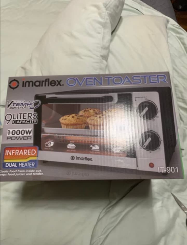 Imarflex oven toaster IT -901 (Please see description) (Category: Ovens & Toasters) located in Manila. Submitted by inari05 (Listing ID 1363610055, Image 1). Description: -Imarflex oven toaster IT -901 -9 liter capacity -First owner -1000 w power -Infrared dual heater -V temp control -Asking 1900p -sf charged to buyer -Brand new -Location Quezon city Rfs:Not using and need space Payment:Gcash.