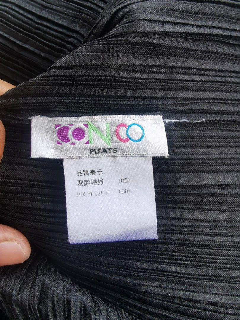 Rush sale mura lang (Category: Sleeveless) located in Davao. Submitted by dmp1993 (Listing ID 1363587763, Image 2). Description: Excellent condition no issue.