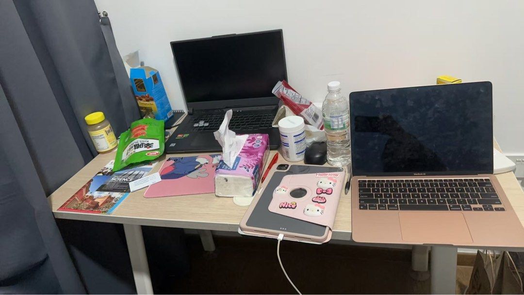 Study table (Category: Tables & Sets) located in Singapore. Submitted by phangyeanmoi (Listing ID 1363704779, Image 2). Description: .