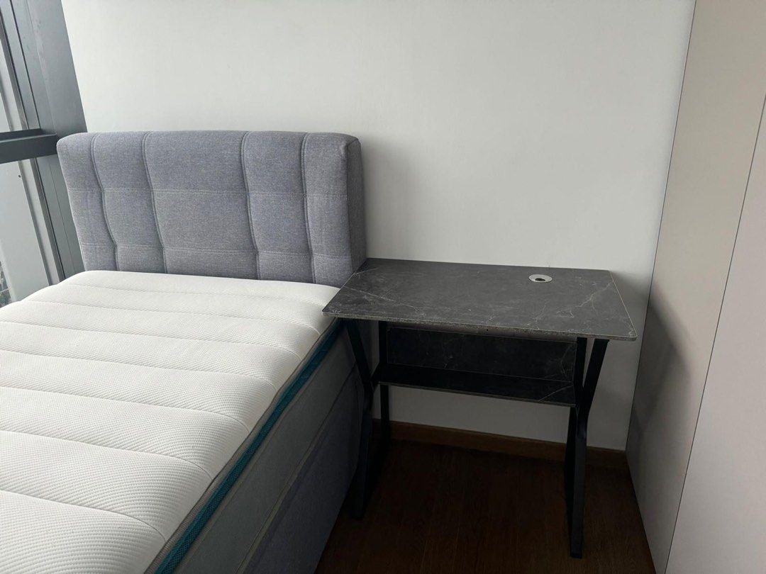 Study table (Category: Tables & Sets) located in Singapore. Submitted by phangyeanmoi (Listing ID 1363704877, Image 1). Description: .