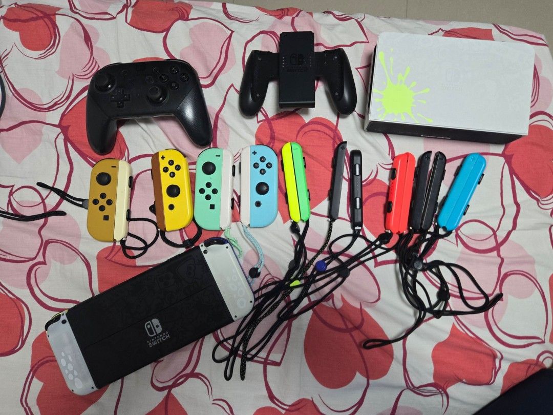Switch oled splatoon version （分類：Nintendo 任天堂）位於 Hong Kong。 由 newtree.612c88 提交（商品編號 1363685848，圖片 1）。簡介： 賣splatoon3版Switch oled，齊件有盒（係公司無帶） 有mon貼，跟去皮去伊＆動森joycon，普通版pro制，joy con座，大量手帶，保護殼 價錢可商議。