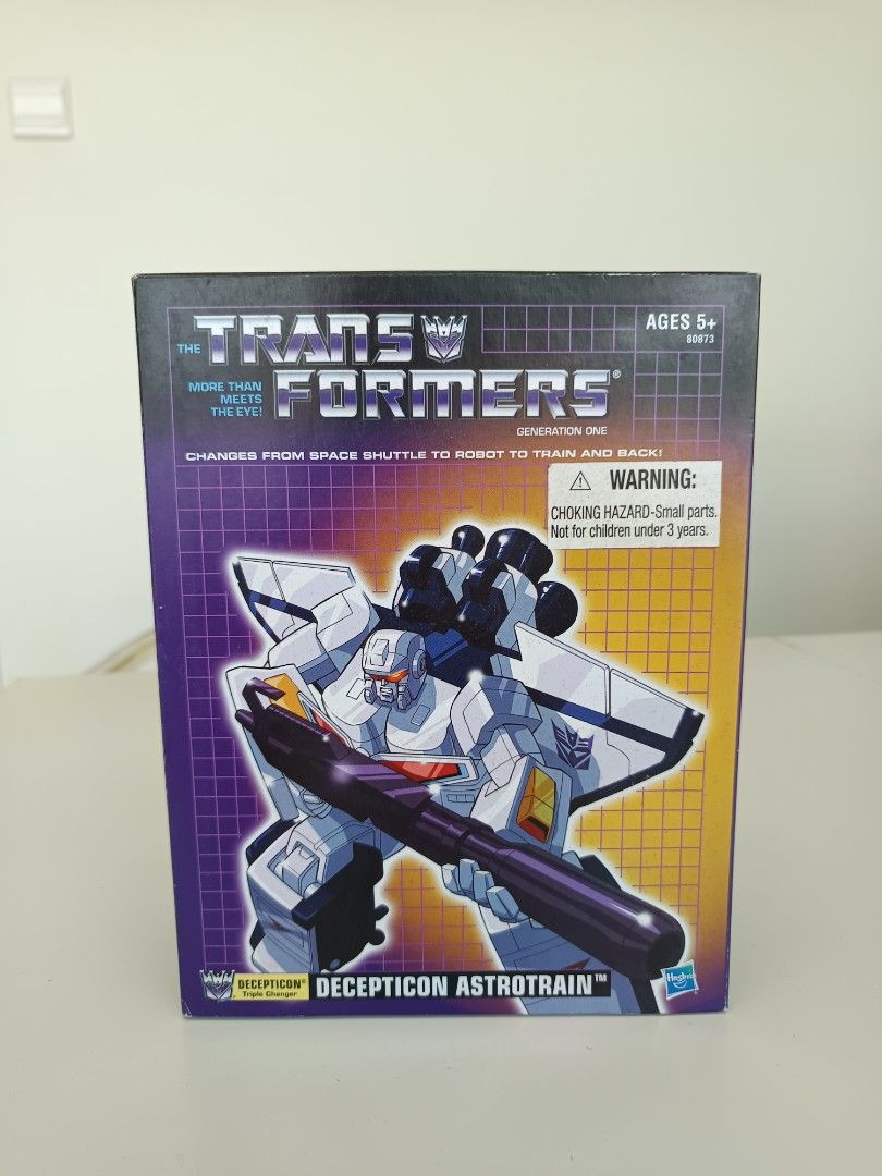 Transformers (Category: Toy Figures) located in Singapore. Submitted by vcccf (Listing ID 1363568178, Image 1). Description: bought 10yrs ago .brand new. Nv took out before . self collect only 569880..