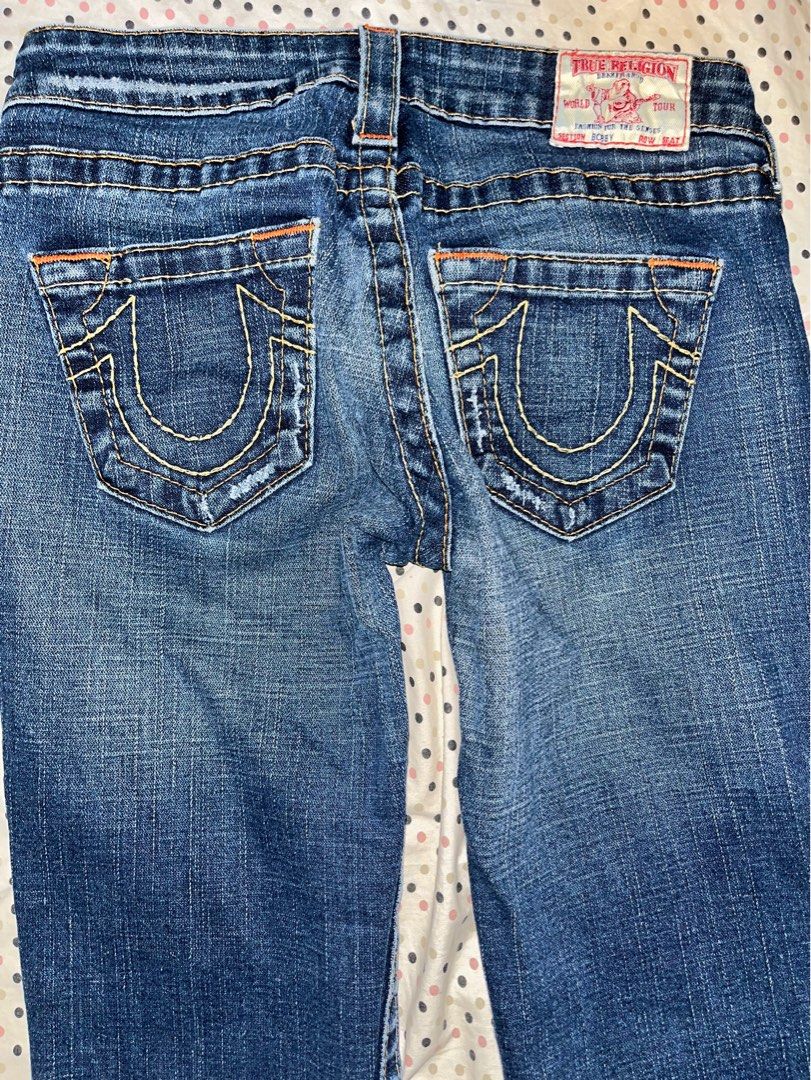 True Religion Gradient Distressed style pants (Category: Jeans) located in Iloilo. Submitted by edensgrave (Listing ID 1363644594, Image 1). Description: - color may vary due to cam and lighting -distressed style (4th pic) - flaw: blue discoloration sa parang patch tag (see last pic, di siya halata that much).