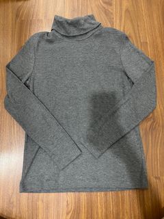 (Category: ) located in . Submitted by kinoverflowcloset (Listing ID 1363603465, Image 1). Description: .