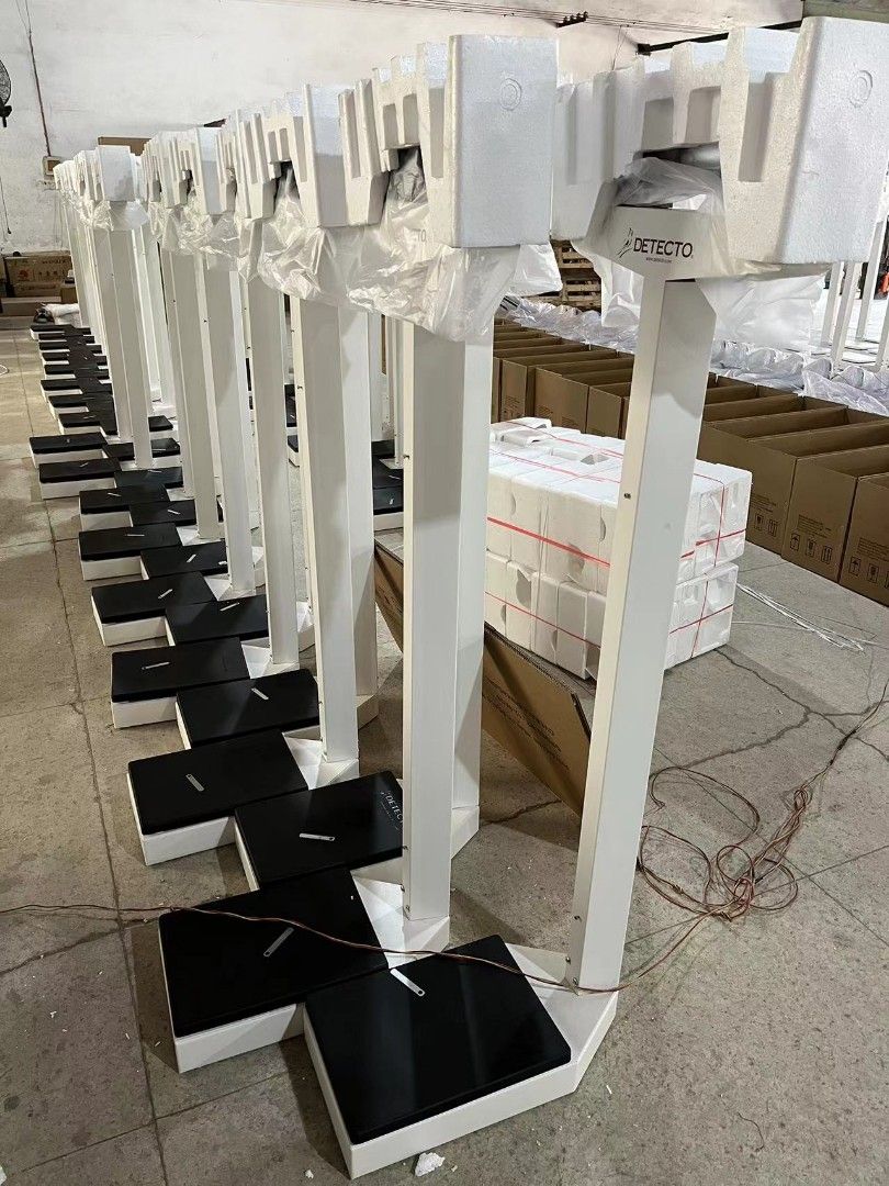 Weighing scale detecto (Category: Medical Supplies & Tools) located in Manila. Submitted by angelika2899 (Listing ID 1363557527, Image 1). Description: negotiable pa price depende sa quantity. 09638308138.