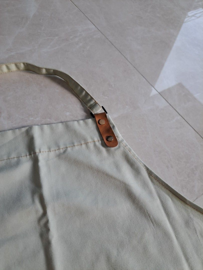 Apron65074413730818114