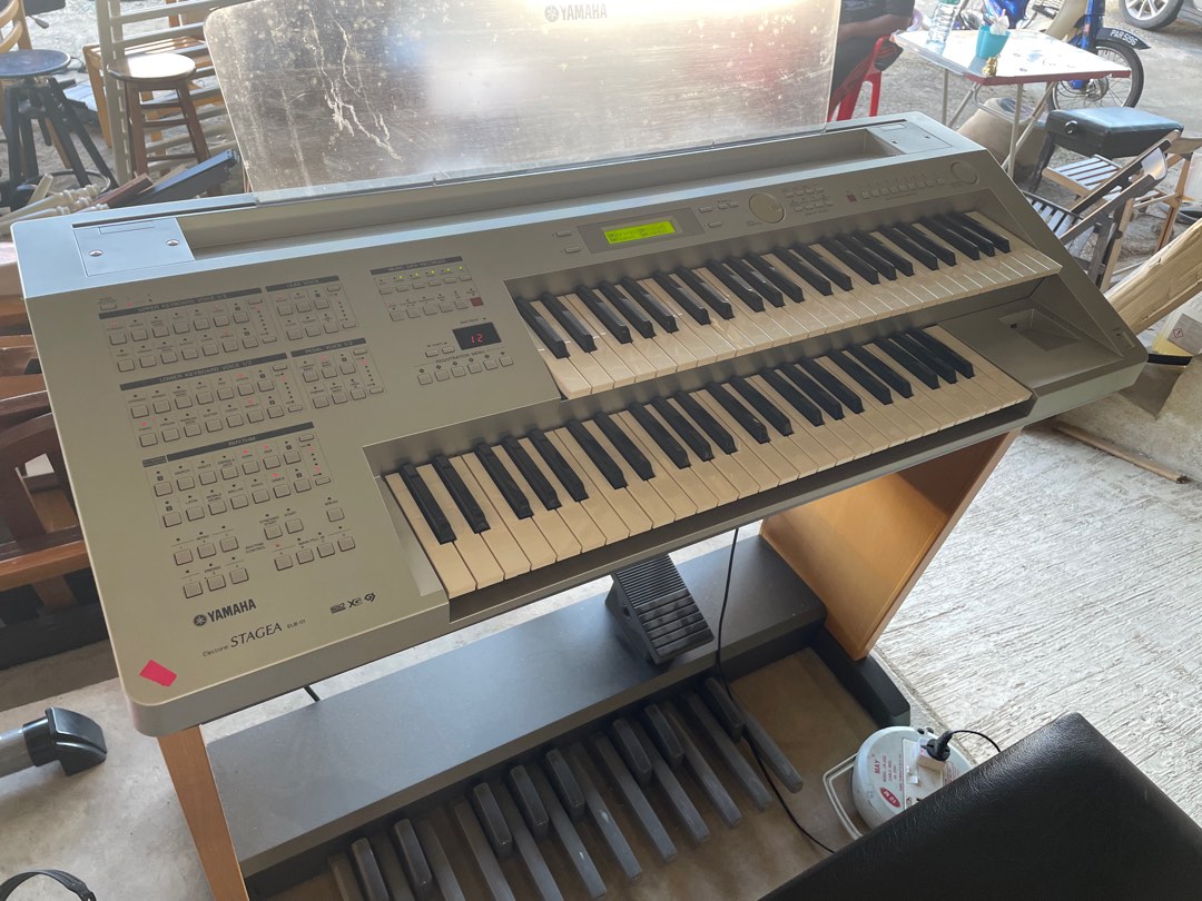 Yamaha Electone Stagea ELB-01 Digital Keyboard Piano, Hobbies & Toys ...