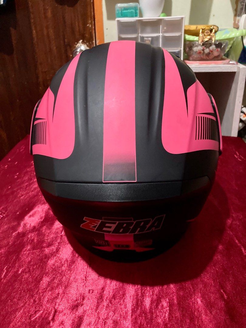 Zebra FF805 Modular Helmet (Medium) (Category: Helmets and other Riding Gears) located in Manila. Submitted by jzennie (Listing ID 1363570952, Image 3). Description: Size: M Color: Rose Red Black Brand: Zebra Available for meetups around: 📍Puregold, Makati 📍Ayala Circuit, Makati 📍Landmark, Makati 📍Glorietta, Makati 📍 SM, Makati 📍Greenbelt, Makati GCash ✅ Maya ✅ Lalamove (buyer will shoulder the delivery fee) (pay first, then I’ll ship) ✅ Th