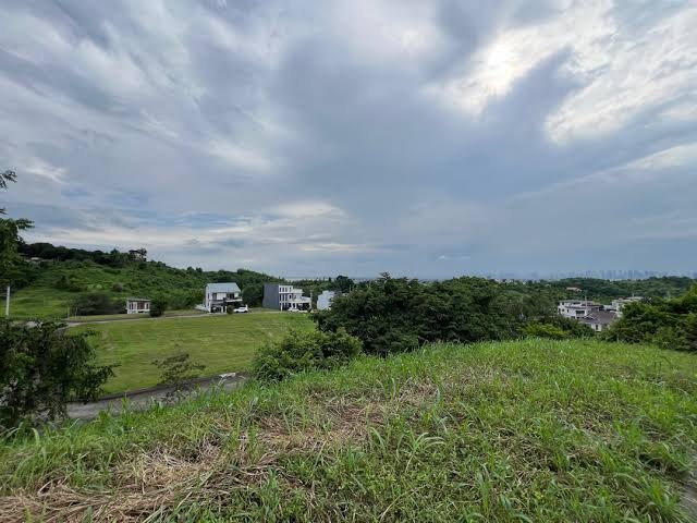 (Category: ) located in . Submitted by remax.portfolio (Listing ID 1363732420, Image 1). Description: .