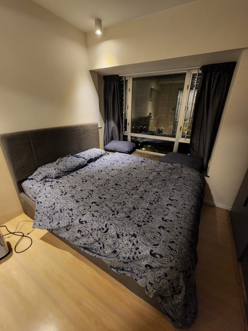 Available from August, fully furnished, three-bedroom unit with two bathrooms, ideal for families with children and domestic workers.63438107849346112