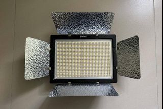 （分類：）位於 。 由 tomtom6789 提交（商品編號 1363828243，圖片 1）。簡介： 。