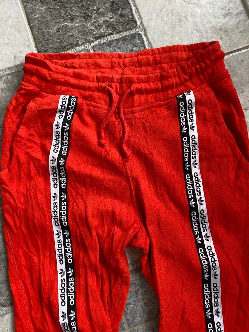 Adidas Cuff French Terry Jogging Pants (Category: Joggers) located in Calamba. Submitted by manila.fits (Listing ID 1363748044, Image 3). Description: Adidas Cuff French Terry Jogging Pants Medium Waist: 30-36 Length: 37 Very good condition Repaired stitch (sa ilalim).