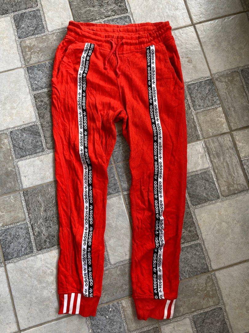 Adidas Cuff French Terry Jogging Pants (Category: Joggers) located in Calamba. Submitted by manila.fits (Listing ID 1363748044, Image 1). Description: Adidas Cuff French Terry Jogging Pants Medium Waist: 30-36 Length: 37 Very good condition Repaired stitch (sa ilalim).