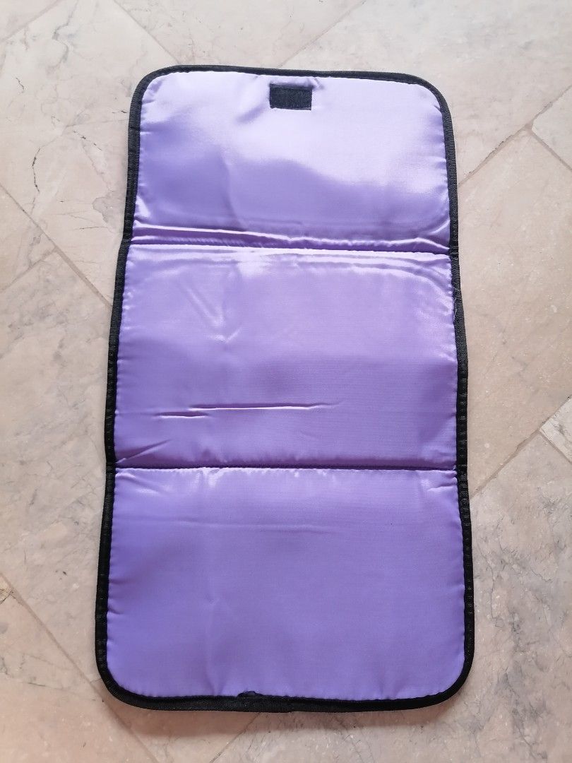 BABY CHANGING PAD (Category: Changing Mats & Accessories) located in Malabon City. Submitted by silver_shopping (Listing ID 1363796060, Image 1). Description: .
