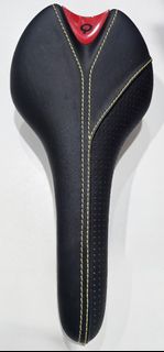 (Category: ) located in . Submitted by lovecarbons (Listing ID 1363724360, Image 1). Description: .