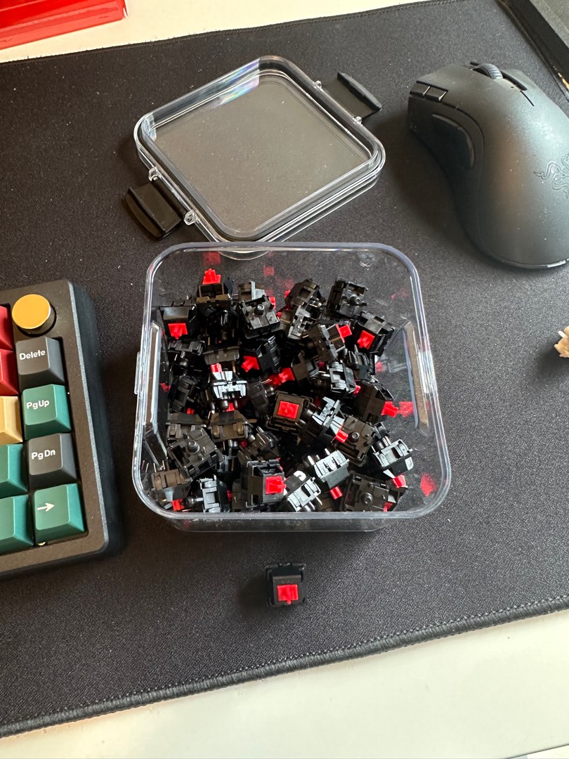 BSUN RGY switches keyboard x70, Computers & Tech, Parts & Accessories ...