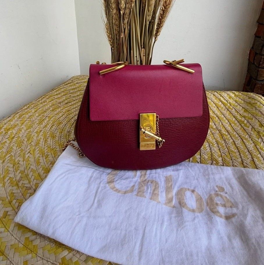 Chloe drew (Category: Luxury Bags & Wallets) located in Santa Ana. Submitted by astonandariana (Listing ID 1363790318, Image 1). Description: .